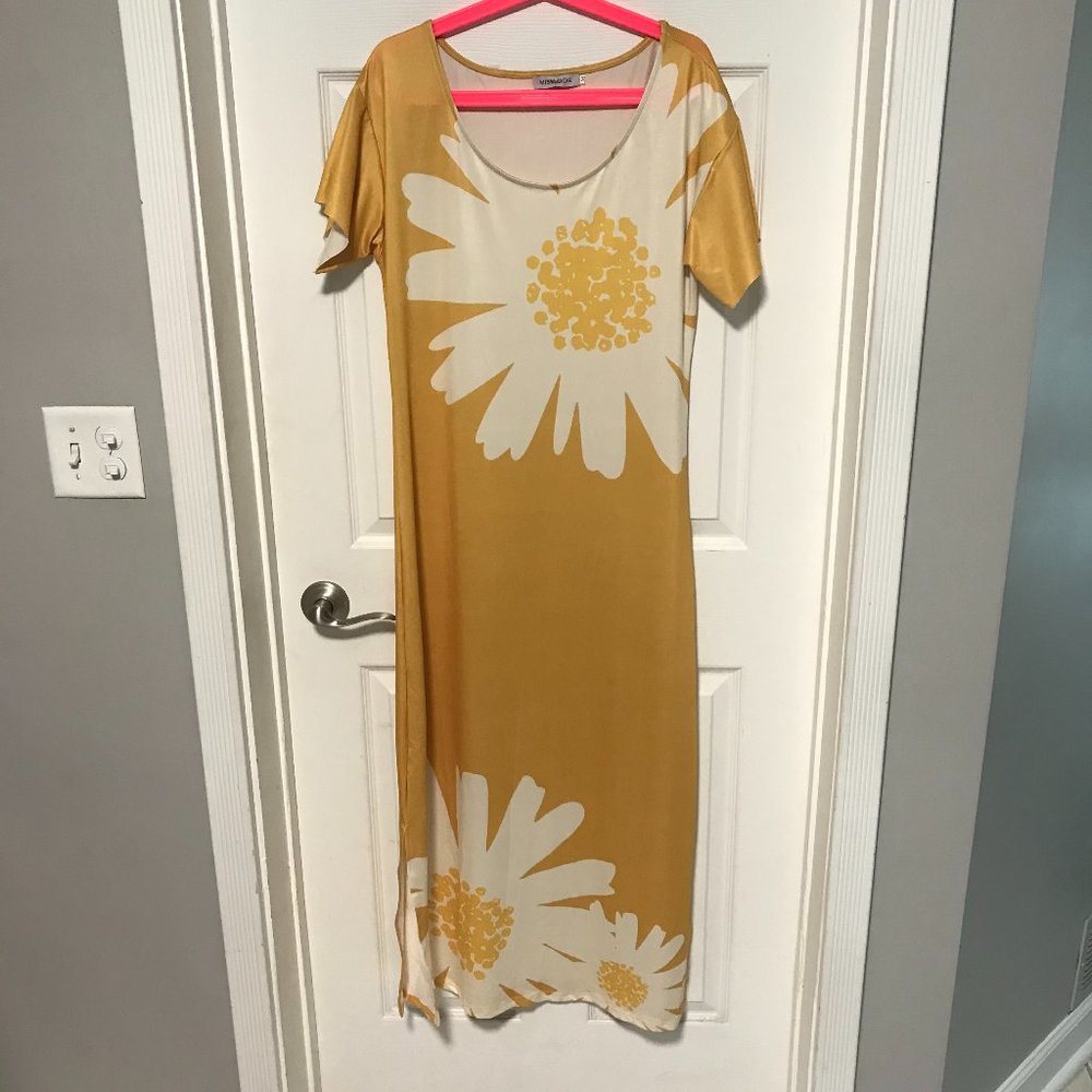 MISSLOOK: Fair Condition Daisy Maxi Dress